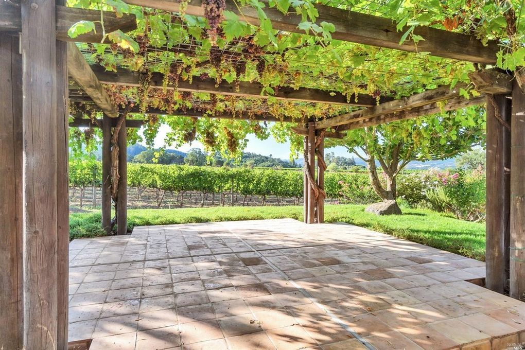 1444 Manley Lane in Rutherford